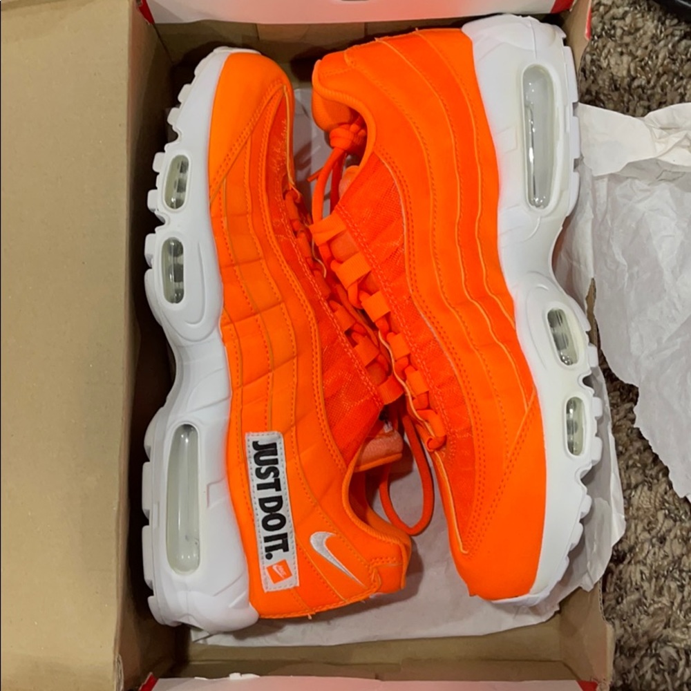 Nike air max 95 se NEVER WORN